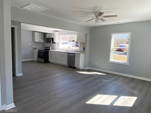 429 E Salisbury St, Denton, NC 27239 photo 6