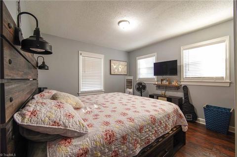 1108 Guyer St, High Point, NC 27262 photo 17