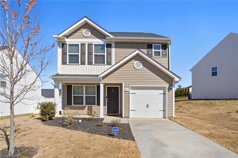 251 Kendall Dr, Winston Salem, NC 27107