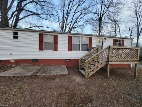 145 Poole Rd, Mayodan, NC 27027 photo 17