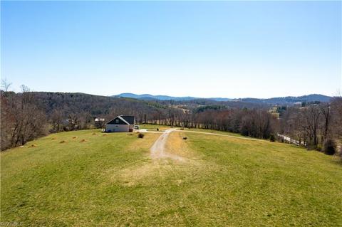 15 Dogwood Ridge, Sparta, NC 28675