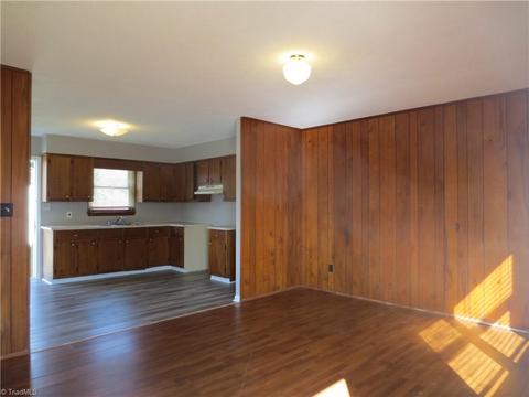 620 Arch St, High Point, NC 27260 photo 4