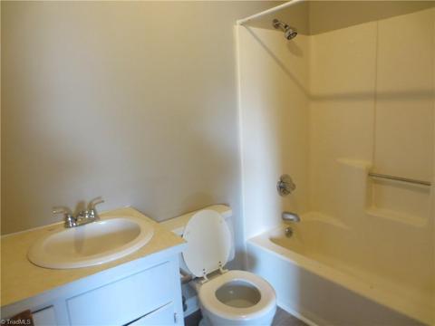 620 Arch St, High Point, NC 27260 photo 8