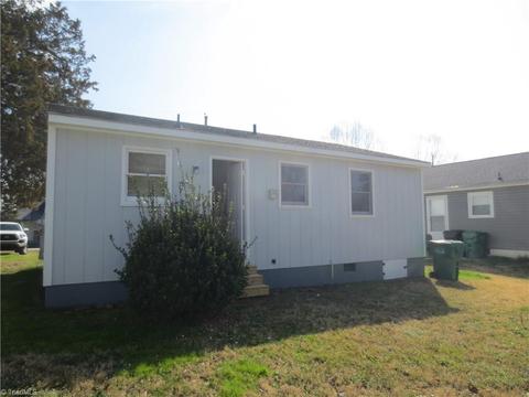 620 Arch St, High Point, NC 27260 photo 3