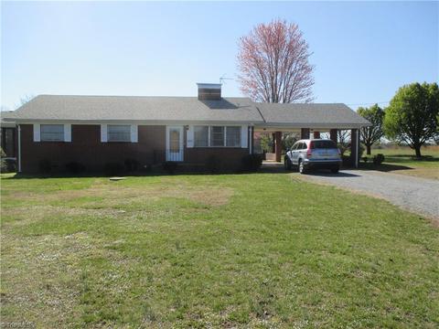 2400 Worsham Mill Rd, Ruffin, NC 27326