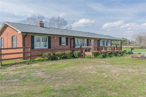 2155 Tabernacle Church Rd, Trinity, NC 27370 photo 6