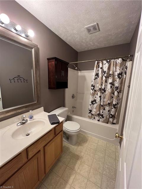 1509 Southtree Ln, High Point, NC 27263 photo 9