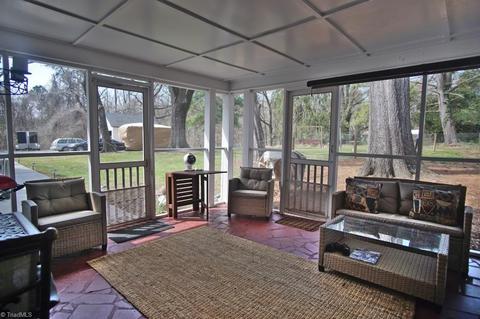 403 2nd Ave S, Mayodan, NC 27027 photo 12