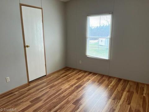225 Arrowbrook Rd, Harmony, NC 28634 photo 5