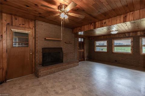 2005 Eldora Rd, Ararat, NC 27007 photo 7