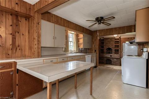 2005 Eldora Rd, Ararat, NC 27007 photo 16