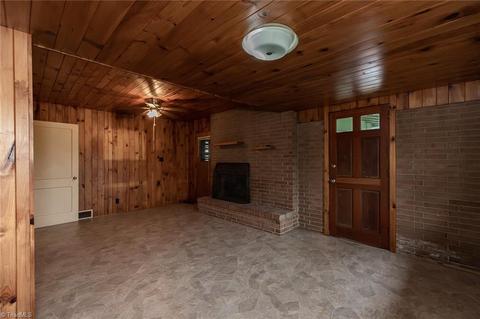2005 Eldora Rd, Ararat, NC 27007 photo 8