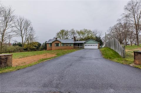 2005 Eldora Rd, Ararat, NC 27007 photo 33