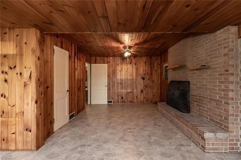 2005 Eldora Rd, Ararat, NC 27007 photo 9