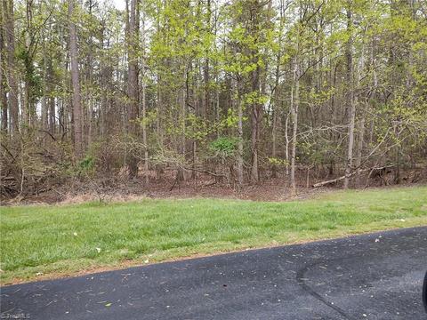 239 Spinnaker Ct, Lexington, NC 27292