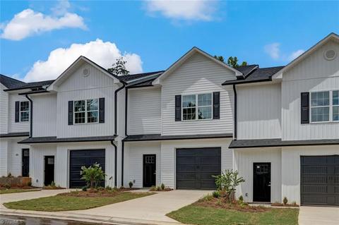 624 Pompano Dr, Greensboro, NC 27410