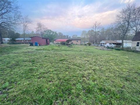113 Barwood Ter, Trinity, NC 27370 photo 15