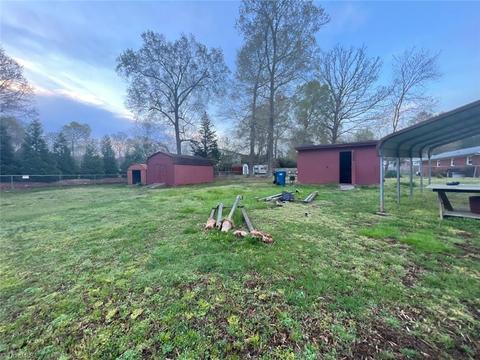 113 Barwood Ter, Trinity, NC 27370 photo 14