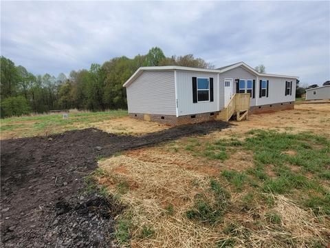 7012 Brooksdale Rd, Staley, NC 27355 photo 3