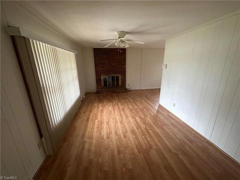 2113 Guyer St, High Point, NC 27265 photo 4