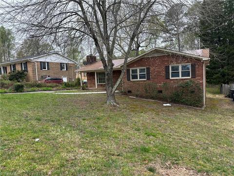 2113 Guyer St, High Point, NC 27265 photo 2