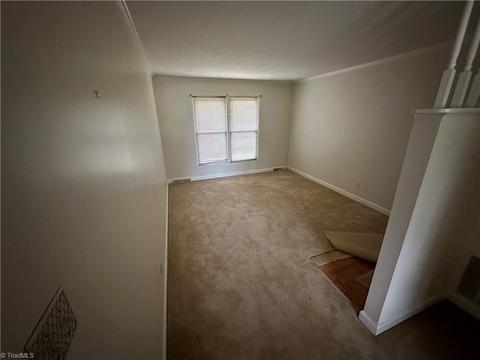 2113 Guyer St, High Point, NC 27265 photo 3