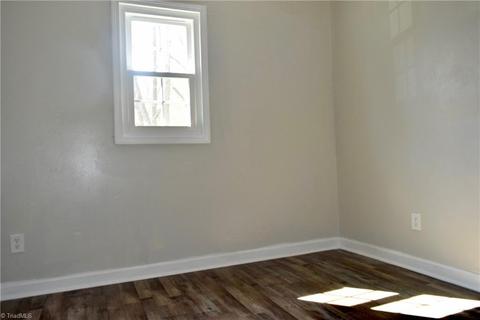 607 Wise Ave, High Point, NC 27260 photo 17
