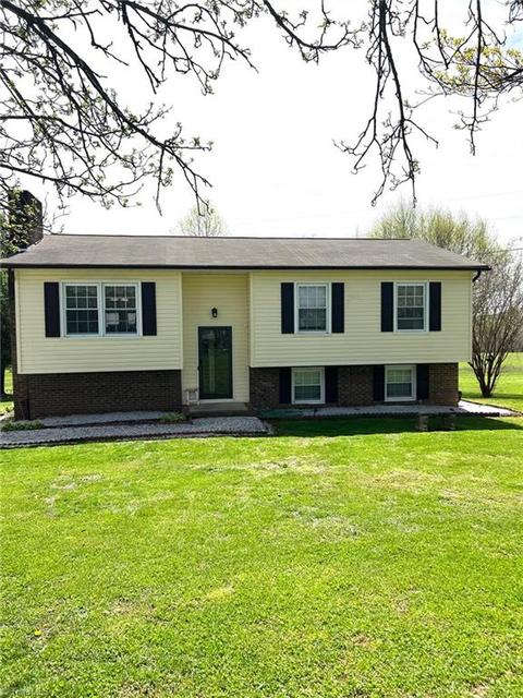 429 Flippin Rd, Lowgap, NC 27024