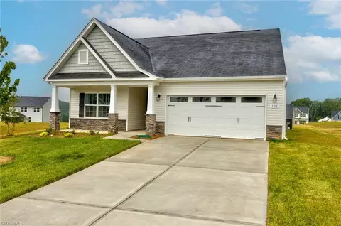 105 Red Maple Way, King, NC 27021 photo 3