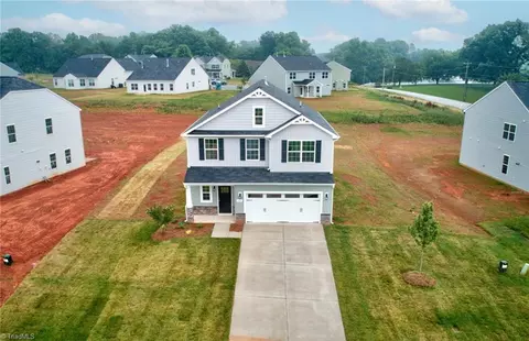 108 Sugar Maple Dr, King, NC 27021