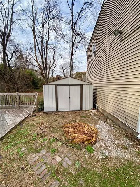2135 Rivermeade Dr, High Point, NC 27265 photo 20
