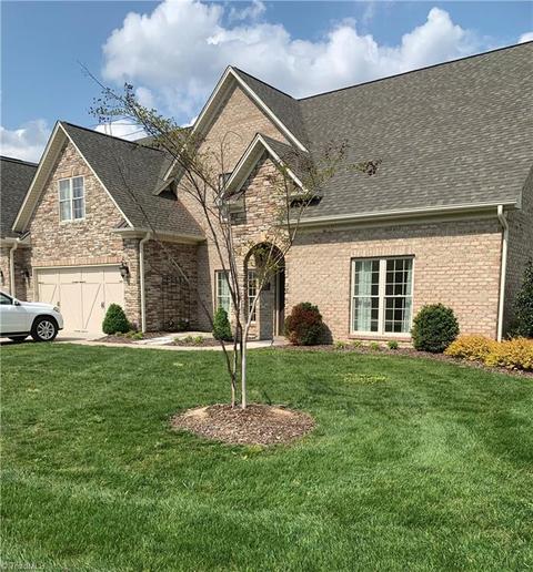 2708 Croquet Cir, High Point, NC 27262