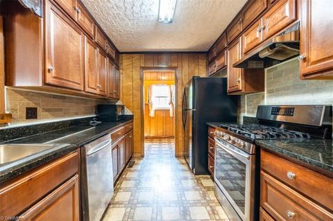 100 E Bellevue Dr, High Point, NC 27265 photo 23