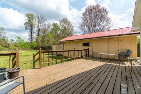 100 E Bellevue Dr, High Point, NC 27265 photo 6