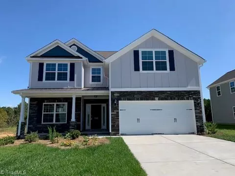 102 Royal Pines Dr #212, Trinity, NC 27370