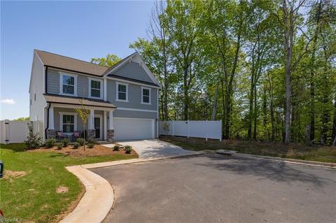 4018 Transition St, High Point, NC 27265 photo 2