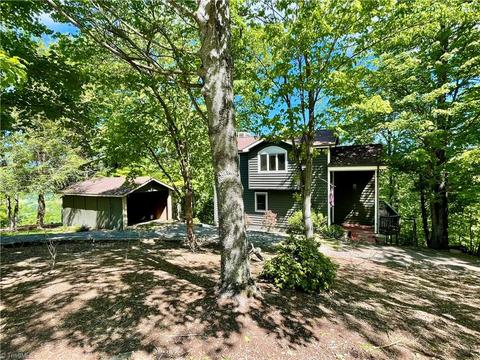 264 Fairview Dr, Traphill, NC 28685 photo 4