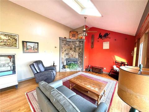 264 Fairview Dr, Traphill, NC 28685 photo 9