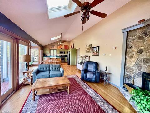 264 Fairview Dr, Traphill, NC 28685 photo 10