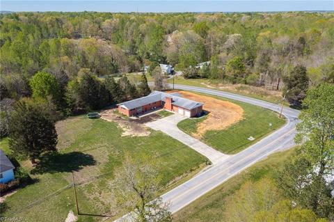128 Shell Rd, Thomasville, NC 27360 photo 40