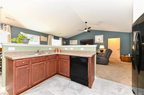 121 Bouldin Ct, Trinity, NC 27370 photo 9