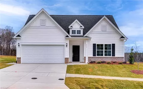 412 Brooke Hill Dr, Lewisville, NC 27023