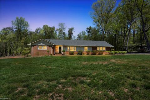 203 Golf Course Rd, Pilot Mountain, NC 27041 photo 1