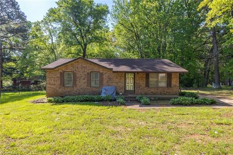 410 N Maple St, East Spencer, NC 28144