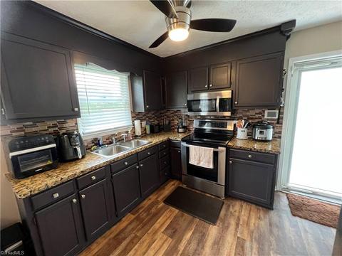 1024 Kentland Dr, King, NC 27021 photo 15