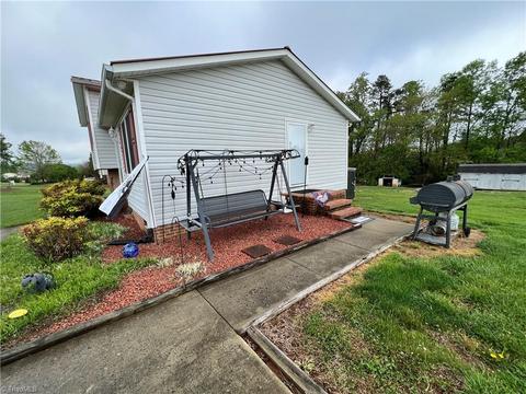1024 Kentland Dr, King, NC 27021 photo 36