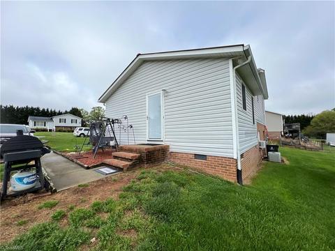 1024 Kentland Dr, King, NC 27021 photo 37