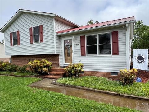 1024 Kentland Dr, King, NC 27021 photo 6