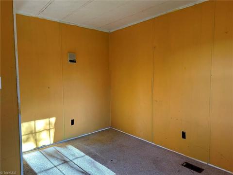 1695 Arbor Grove Church Rd, Purlear, NC 28665 photo 5