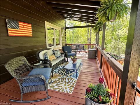14269 Traphill Rd, Traphill, NC 28685 photo 3